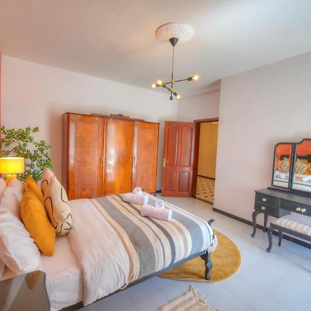 Beautifully Furnished Seafront 4 Bedrooms Goslm-4 สลีมา ภายนอก รูปภาพ