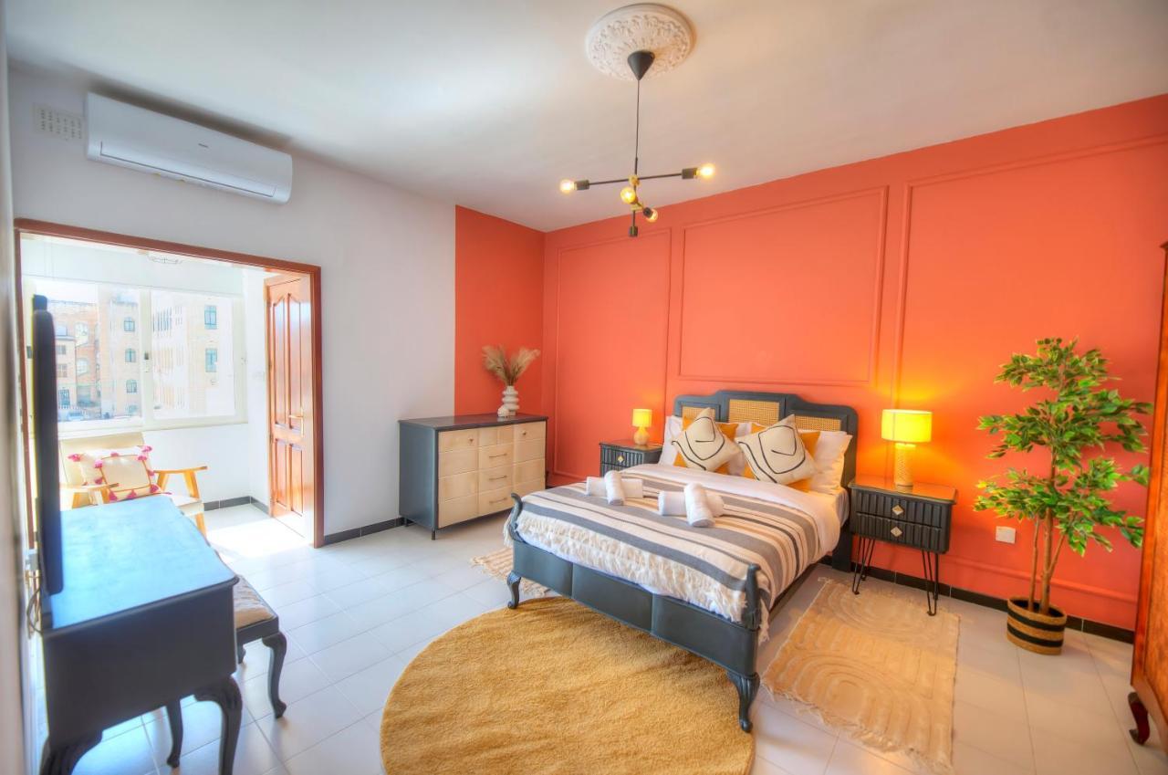 Beautifully Furnished Seafront 4 Bedrooms Goslm-4 สลีมา ภายนอก รูปภาพ