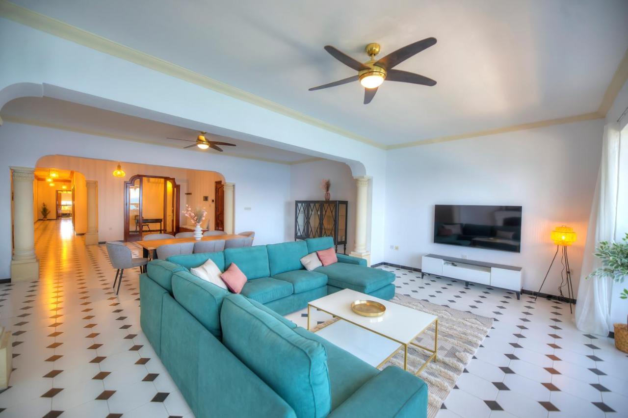 Beautifully Furnished Seafront 4 Bedrooms Goslm-4 สลีมา ภายนอก รูปภาพ