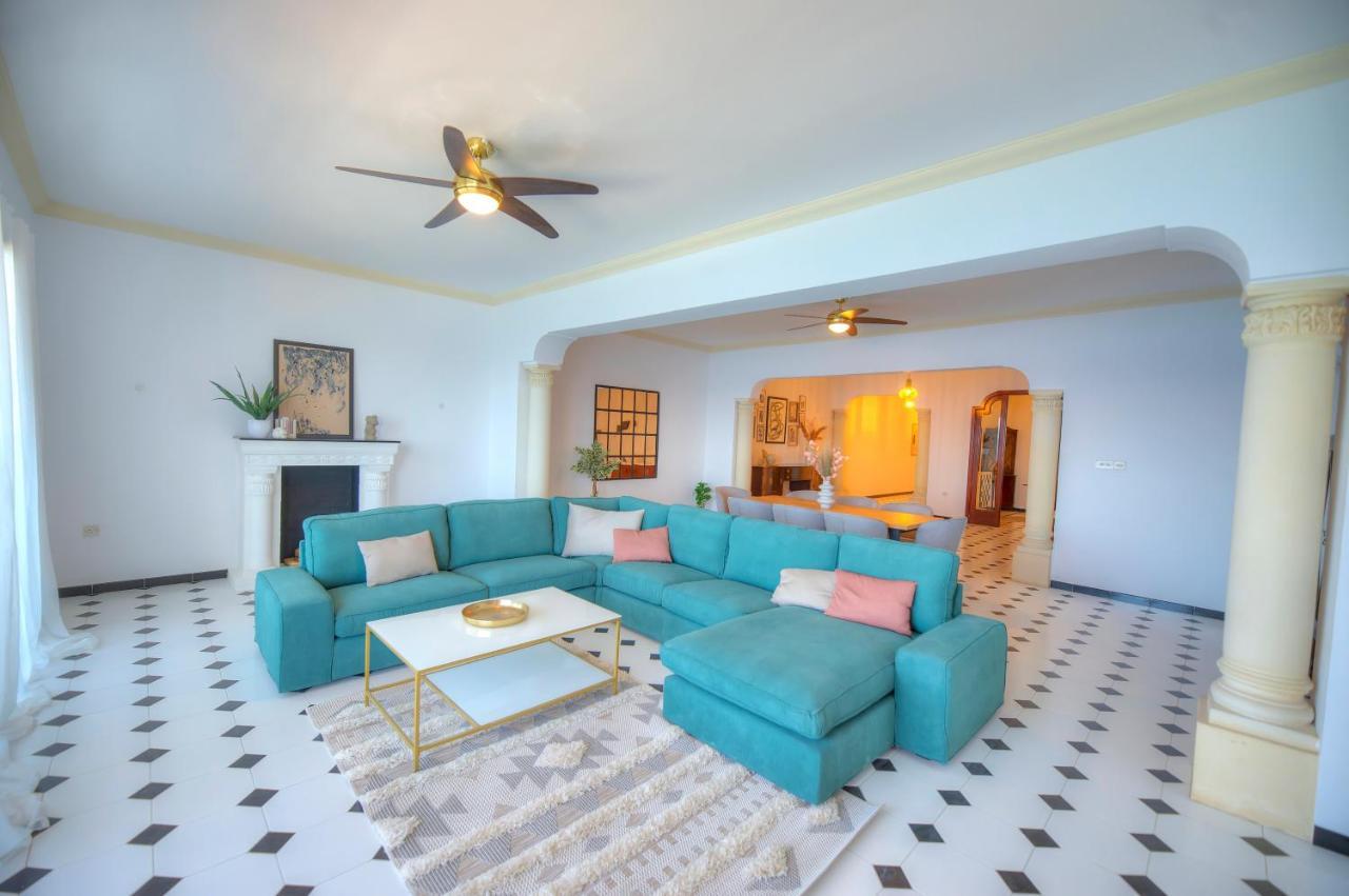 Beautifully Furnished Seafront 4 Bedrooms Goslm-4 สลีมา ภายนอก รูปภาพ