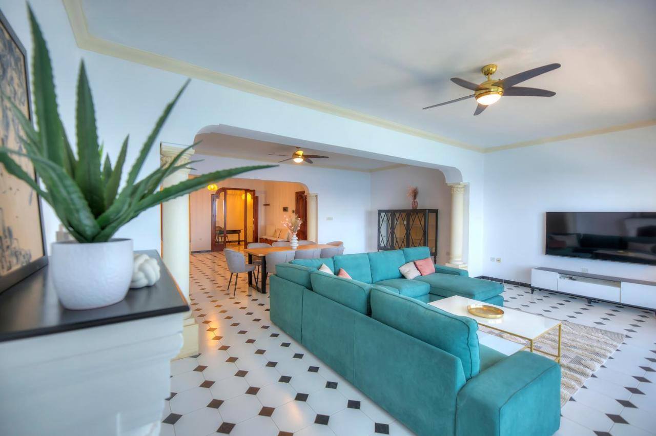 Beautifully Furnished Seafront 4 Bedrooms Goslm-4 สลีมา ภายนอก รูปภาพ