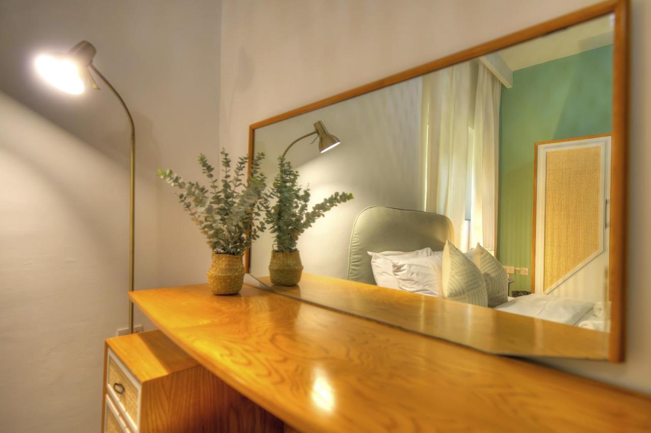 Beautifully Furnished Seafront 4 Bedrooms Goslm-4 สลีมา ภายนอก รูปภาพ